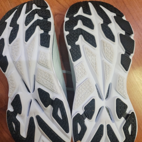 Hoka Bondi X Size 8B Womens Mint green Shoes - Picture 8 of 8